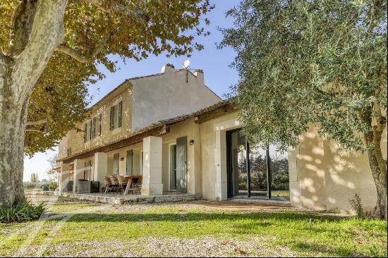 L'Isle-sur-la-Sorgue - Fully renovated farmhouse in the countryside