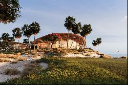 Waterside Villa with Red Sea View