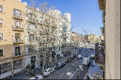 Beautiful apartment close to Arc del Triomf in Eixample