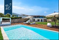 Modern and elegant luxury villa for sale in Sardinia