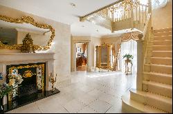 A Stunning Family Home on the Wentworth Estate