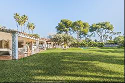 Magnificent house in one of the best plots in Terramar, Sitges.