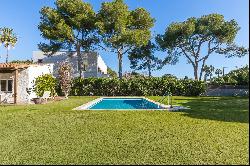 Magnificent house in one of the best plots in Terramar, Sitges.