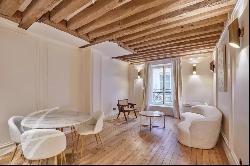 One-bedroom apartment on the Seine