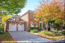 7414 Old Maple Square,Mclean, VA, 22102