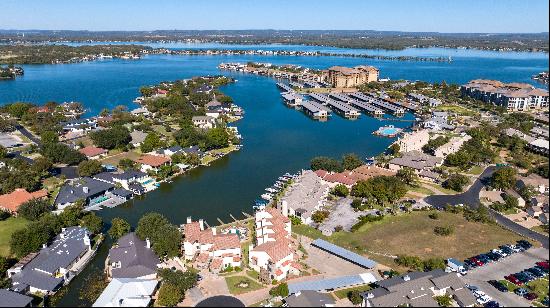 LBJ Waterfront with Pool