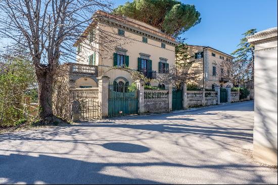 Elegant historic Villa overlooking the Certosa of Calci