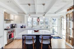 Exquisite Renovated Townhouse in the Heart of Provincetown