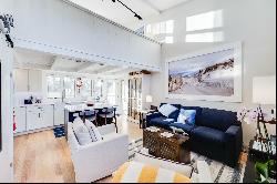 Exquisite Renovated Townhouse in the Heart of Provincetown