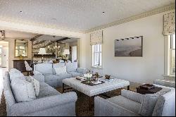 Sagaponack South Renovated Colonial-Era Home