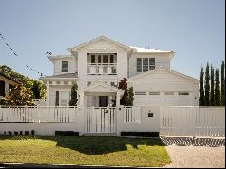 Timeless Queenslander Elegance with City Views and Family Living at its Finest