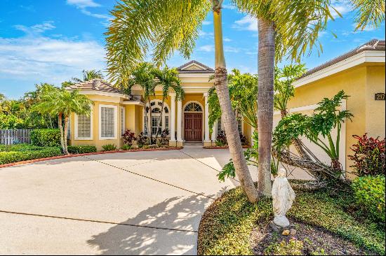 297 Southampton Drive, Indialantic, FL, 32903