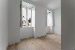 Flat, 3 bedrooms, for Sale