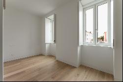 Flat, 3 bedrooms, for Sale