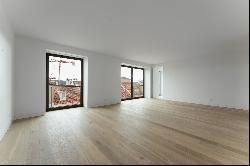 Flat, 4 bedrooms, for Sale