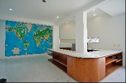 Penthouse with ocean and Christ the Redeemer views, spacious and sophisticated