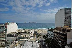 Penthouse with ocean and Christ the Redeemer views, spacious and sophisticated