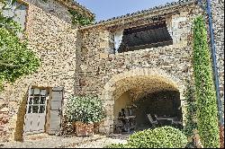 Provençal farmhouse