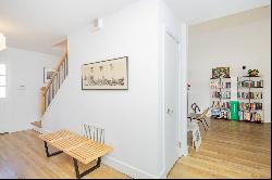 Southampton Village Newly Listed Renovated Condo