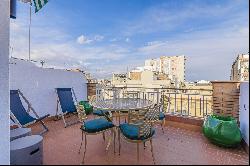 Brand new renovated luxury penthouse with parking in pedestrian street