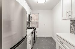 "RENOVATED ONE BEDROOM CONDO IN WELL LOCATED REGO PARK BUILDING"