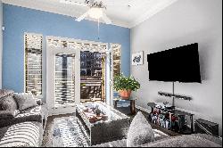 Stunning Ground Floor Unit in the Vibrant Atlantic Station Community