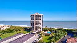 4000 N Highway A1a #1002