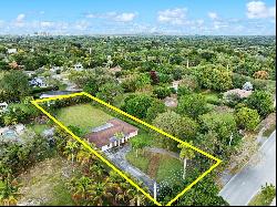 8251 SW 136th St, Pinecrest FL 33156