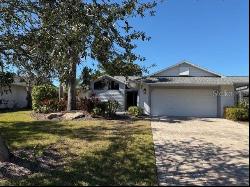 1666 Pintail Way #9, Sarasota, FL 34231