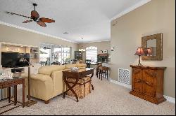 447 Pinewood Lake Dr, Venice, FL 34285