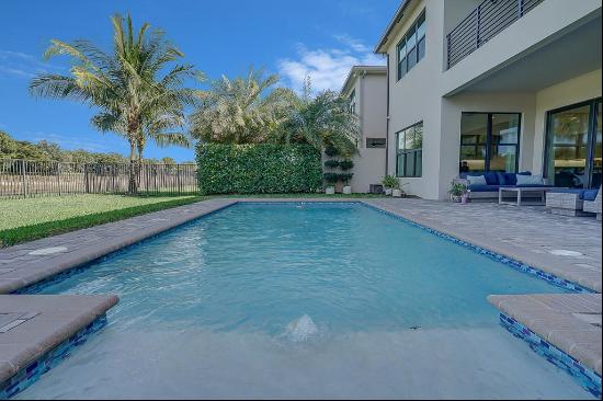 8639 Dream Falls St, Boca Raton, FL, 33496