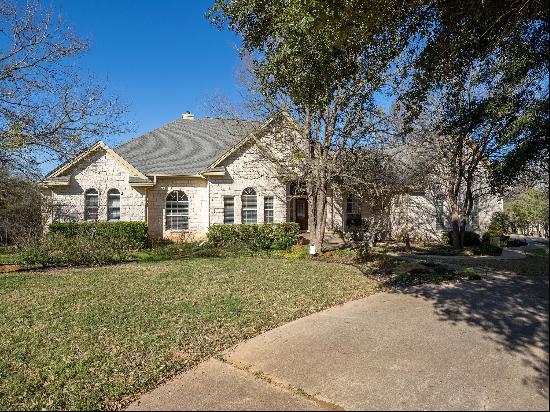 Country LIving  Near Bastrop