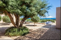 Villa on the seafront in Colonia de Sant Jordi for rent