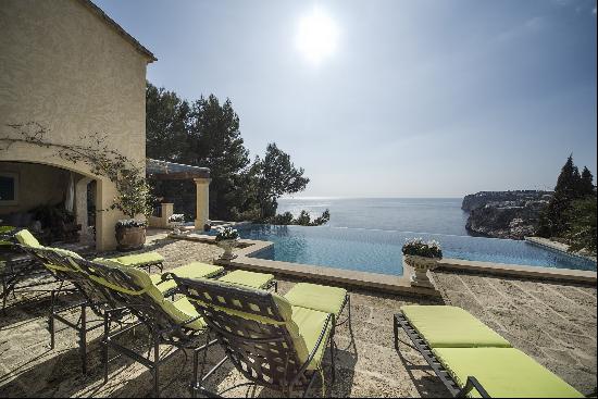 Villa with fantastic sea view in Port d' Andratx for rent