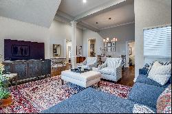 Wonderful Zero-Lot Line Residence in North Dallas