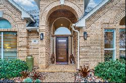 Wonderful Zero-Lot Line Residence in North Dallas