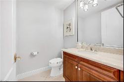 583 Avellino Isles Cir