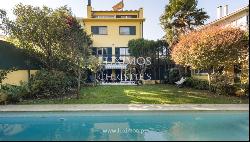 Four bedroom villa with garden and pool for sale in Ramalde, Porto, Portugal