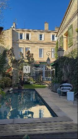 An exceptional, prestigious residence near St Emilion