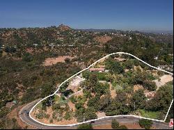 8207 Mulholland Dr