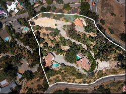 8207 Mulholland Dr