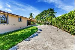 4230 SW 96 Ave, Miami FL 33165