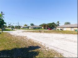 2921 SE 15th Place, Cape Coral FL 33904