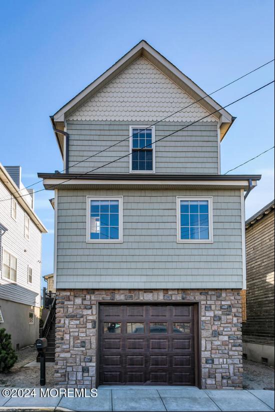 10 South Street, Sea Bright NJ 07760