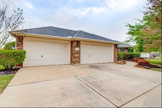 2506 Monarch Terrace Drive, Katy TX 77494