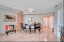 848 Brickell Key Dr Unit 2102, Miami FL 33131