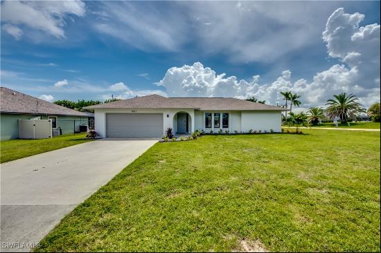 4011 Agualinda Boulevard, Cape Coral FL 33914