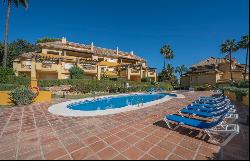 Exquisite beachfront apartment in Río Real Playa, East Marbella, Marbella 29603