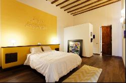 EXCLUSIVE FLAT WITH TERRACE IN THE HISTORIC CENTRE OF BARCELONA, Barcelona 08002