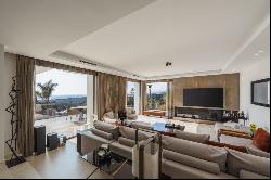 Fully renovated villa with panoramic views in El Rosario, East M, Marbella 29604